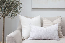 Load image into Gallery viewer, FLORA