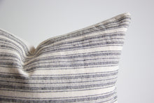 Load image into Gallery viewer, SALCOMBE