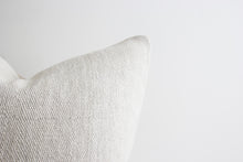 Load image into Gallery viewer, Vintage Kilim #23