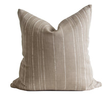 Load image into Gallery viewer, FULHAM