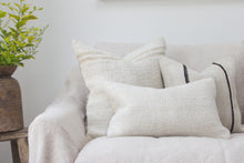 Load image into Gallery viewer, Vintage Kilim #30