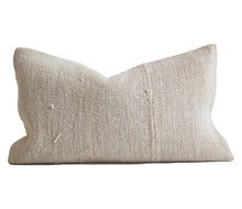 Load image into Gallery viewer, Vintage Kilim #14