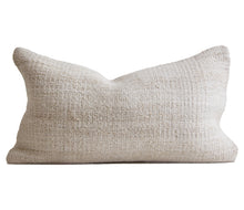 Load image into Gallery viewer, Vintage Kilim #15