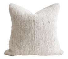 Load image into Gallery viewer, Vintage Kilim #25