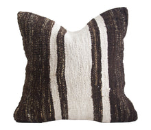 Load image into Gallery viewer, Vintage Kilim #28